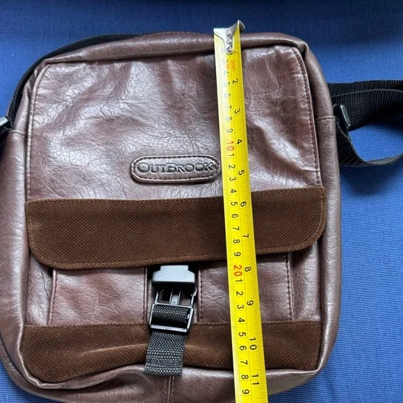 Outbrooks Dark Brown Leather Messenger Bag for Men - Picture 7 of 8